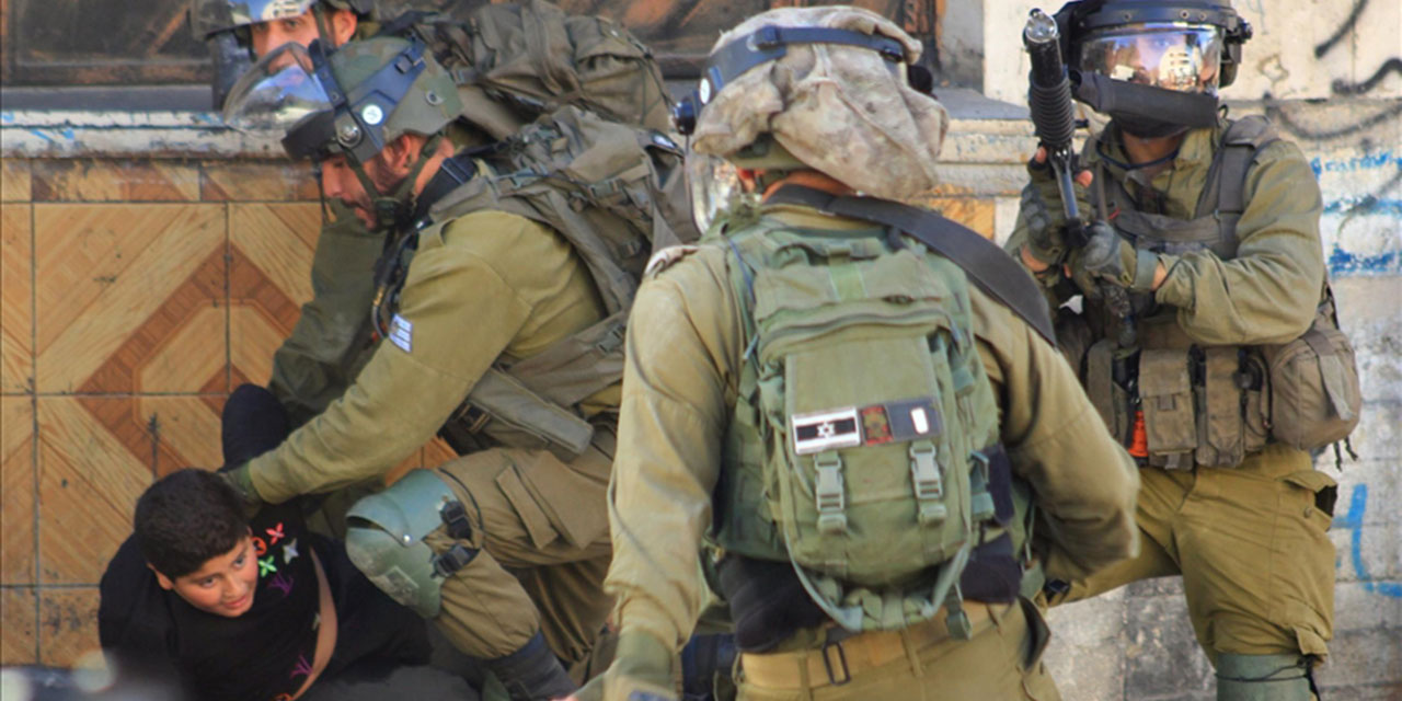 İşgalci İsrail 7 yılda 9 bin 300'den fazla çocuğu gözaltına aldı