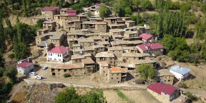Hizan'ın köylerindeki 300 yıllık tarihi taş evler