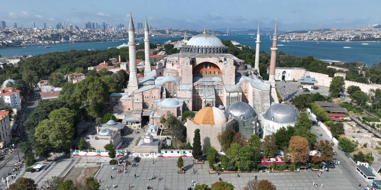 Ayasofya Camii yabancı ziyaretçilere ücretli olacak