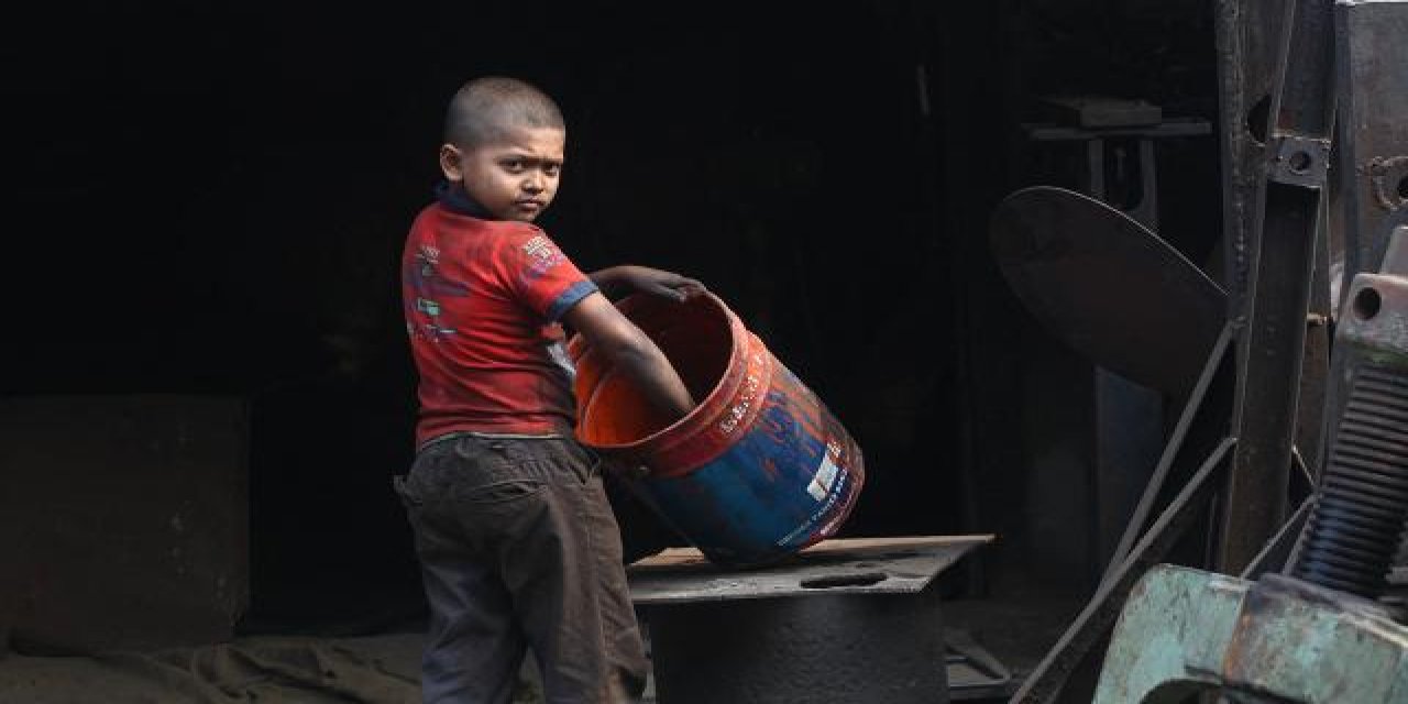 Dünya genelinde her 10 çocuktan biri çocuk işçi olarak çalışıyor