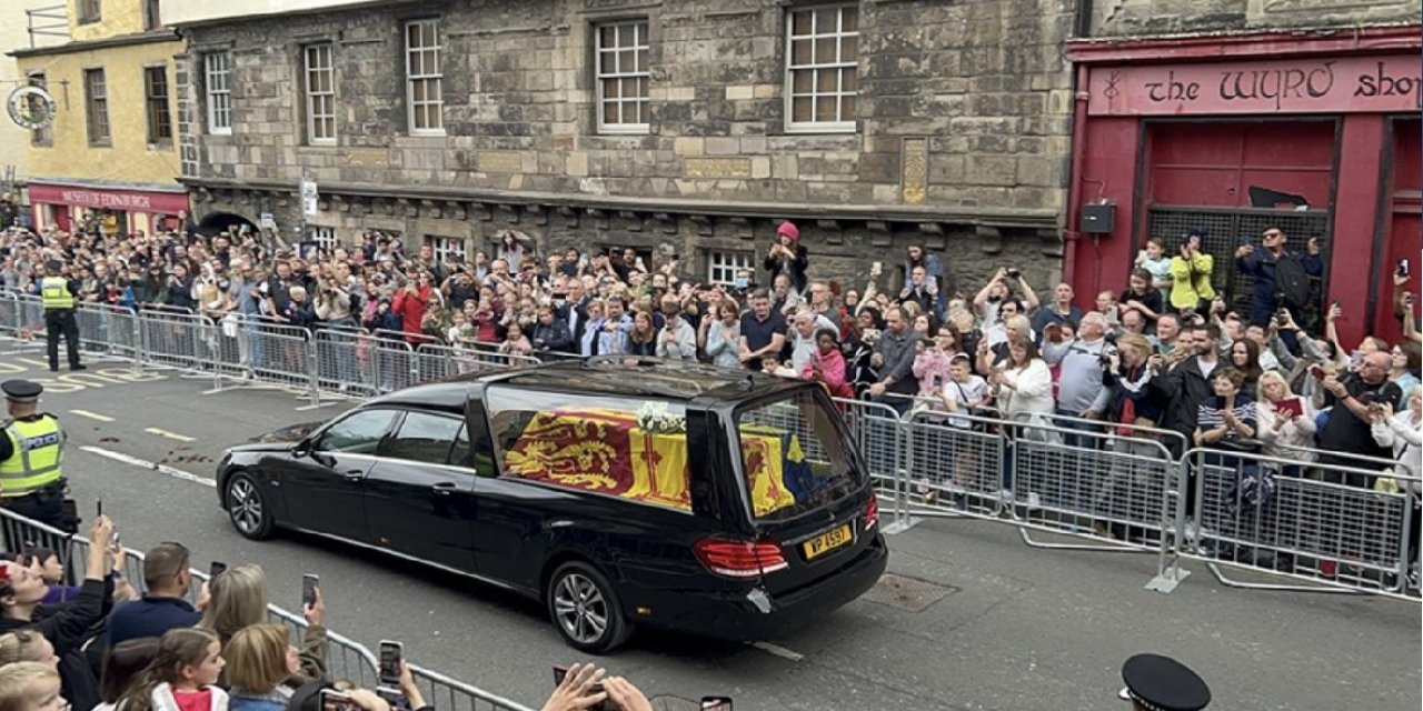 Kraliçe Elizabeth'in cenazesinde alışılmadık protokol planlanıyor
