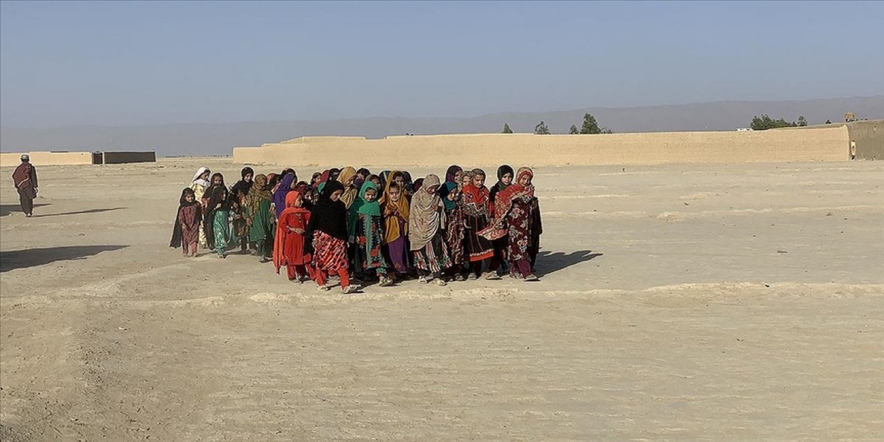 Taliban'ın önde gelen isimlerinden Stanekzai, kız okullarının açılmasını istedi