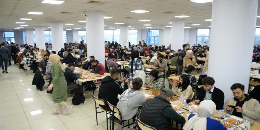 Bingöl Üniversitesinde her gün 2 bin öğrenciye ücretsiz iftar veriliyor