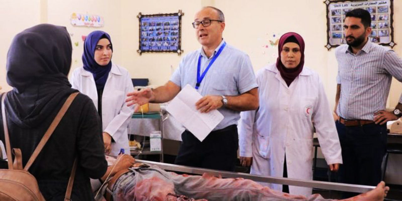 Gazze'ye gitmeyi bekleyen doktorlar: Görev duygusu, korkunun önüne geçiyor