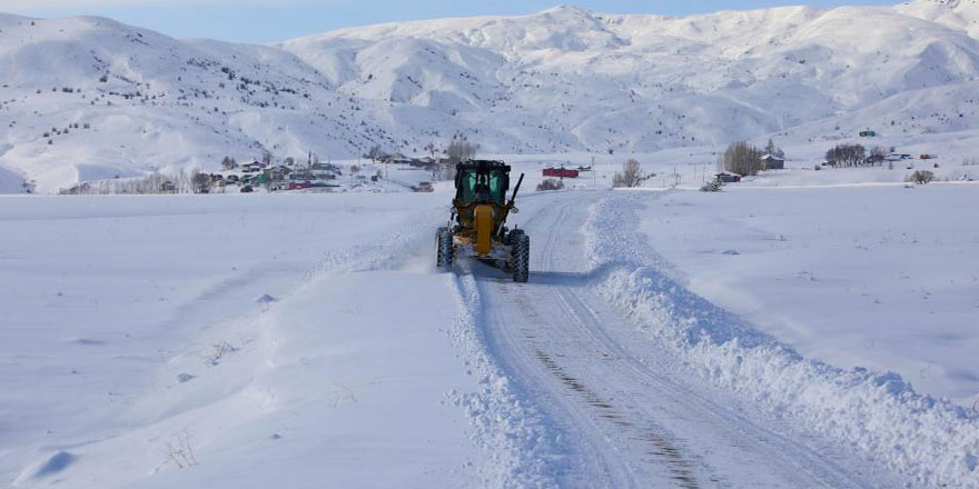 Kar yağışı sebebiyle 16 ilde 2620 yerleşim yerine ulaşım sağlanamıyor