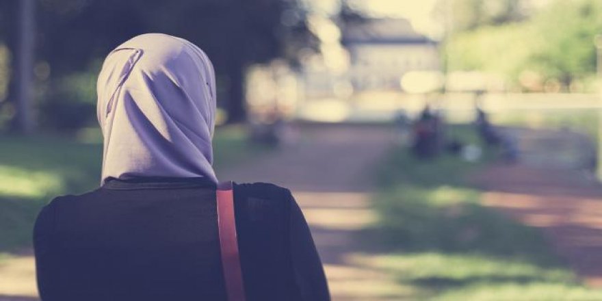 Fransa’da iki Müslüman kıza saldıran kişi mahkemeye çıkacak