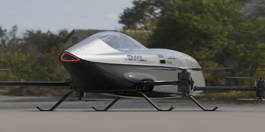 Dünyanın ilk uçan yarış aracı Airspeeder Mk3 havalandı