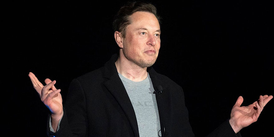 Elon Musk 'zihnini buluta yüklediğini' söyledi