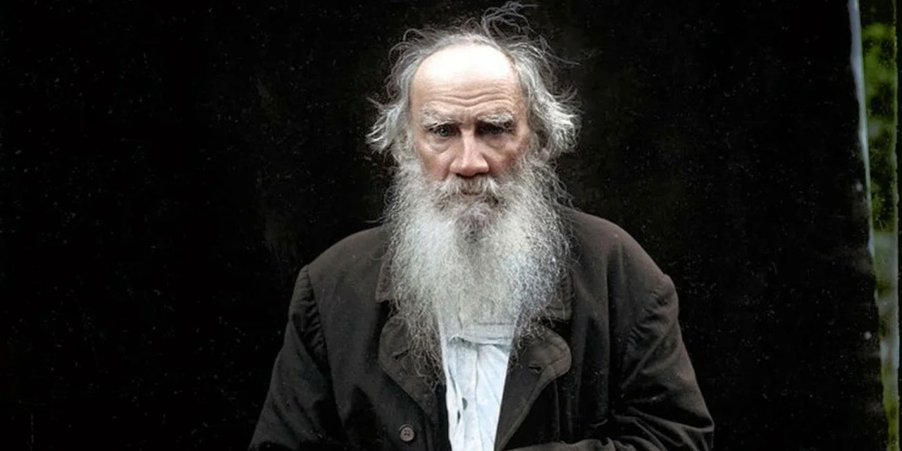 Ukrayna Tolstoy'u müfredattan çıkarıyor