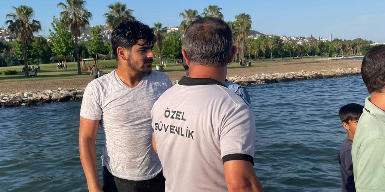Suriyeli genç, denize düşen çocuğu boğulmaktan kurtardı