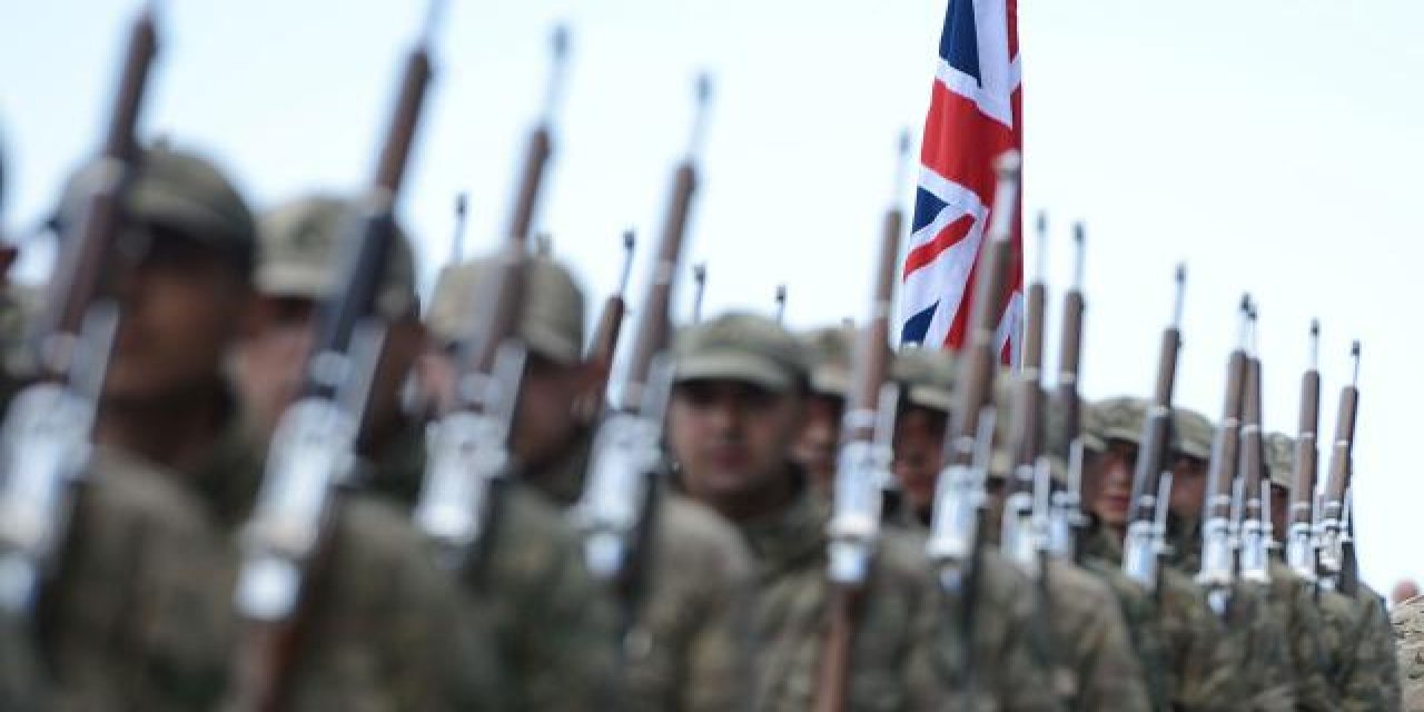 İngiltere'deki askerlere ‘Avrupa’da savaşa hazır olma’ çağrısı