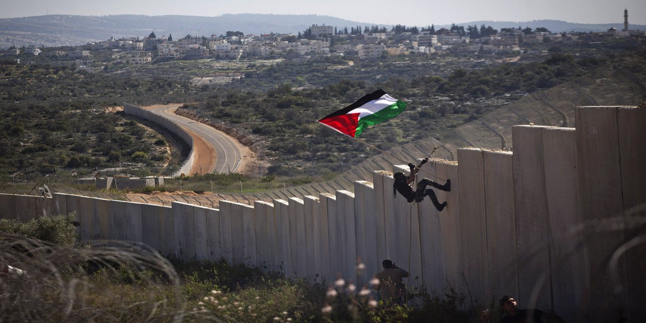 İşgalci İsrail, Batı Şeria’da 45 kilometrelik duvar inşa etmeye başladı