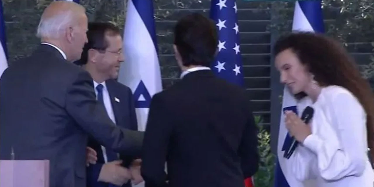 İsrailli kadın şarkıcı 'namahrem' diyerek ABD Başkanı Biden'ın elini sıkmadı