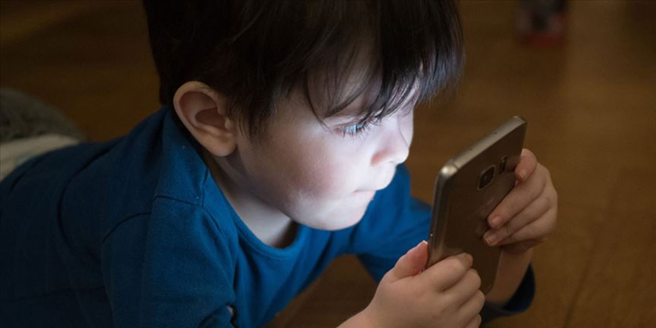 Teknoloji bağımlılığı çocuklarda empati duygusunu ve dikkati azaltıyor