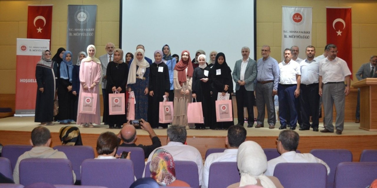 Kızlar Hafızlık Yarışması Türkiye Finali Adana'da yapıldı