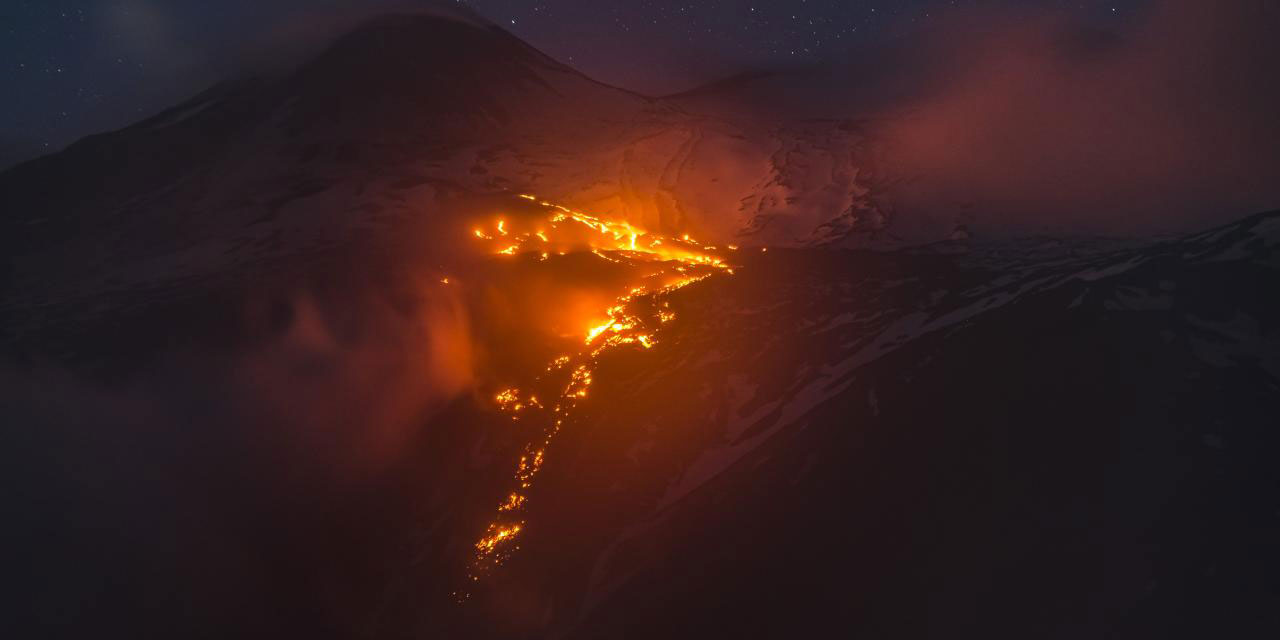 Etna Yanardağı'nda Cehennemi hatırlatan faaliyet