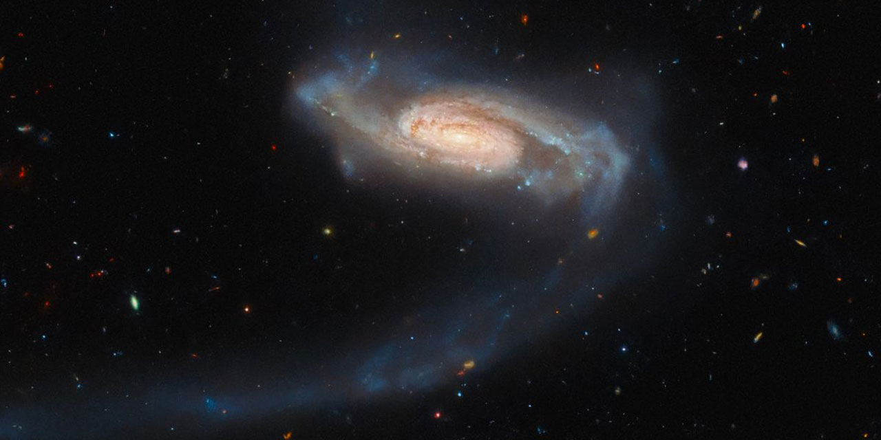 Bilim adamları ‘kollu galaksi’ keşfetti