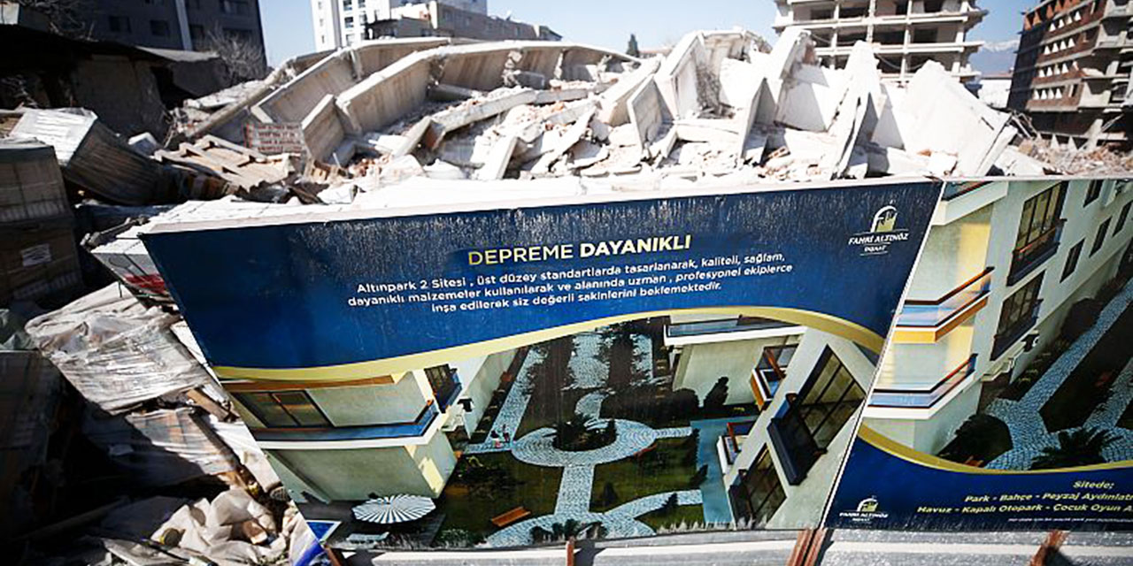 Hatay'da 'depreme dayanıklı' tabelalı site, inşaat aşamasında yıkıldı