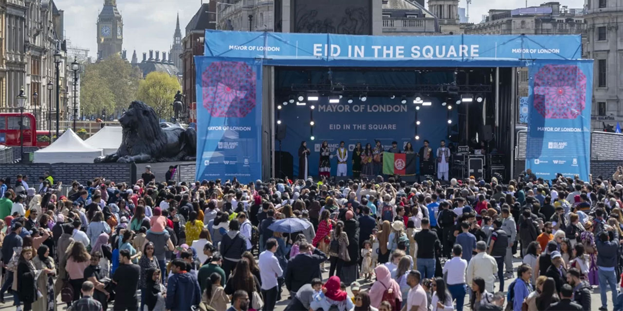 İngiltere'nin meşhur meydanında Ramazan Bayramı yeni kutlandı