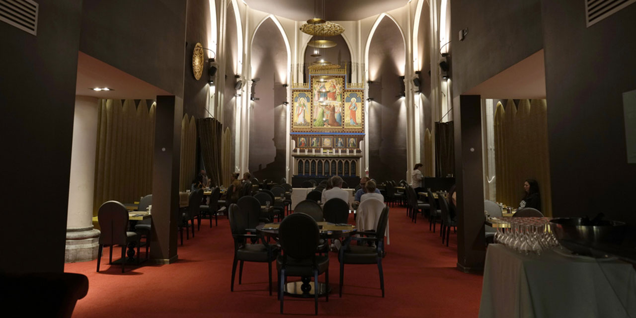 Avrupa'nın kiliseleri kafe ve otele dönüşüyor