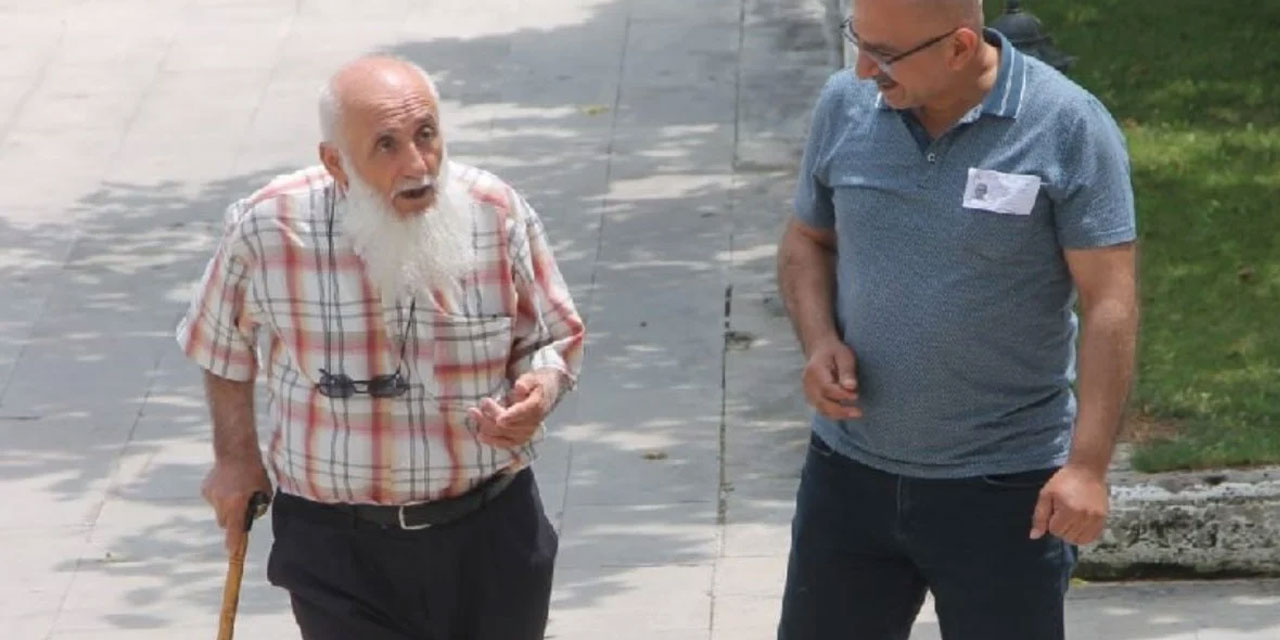 81 yaşında Dikey Geçiş Sınavı'na girdi