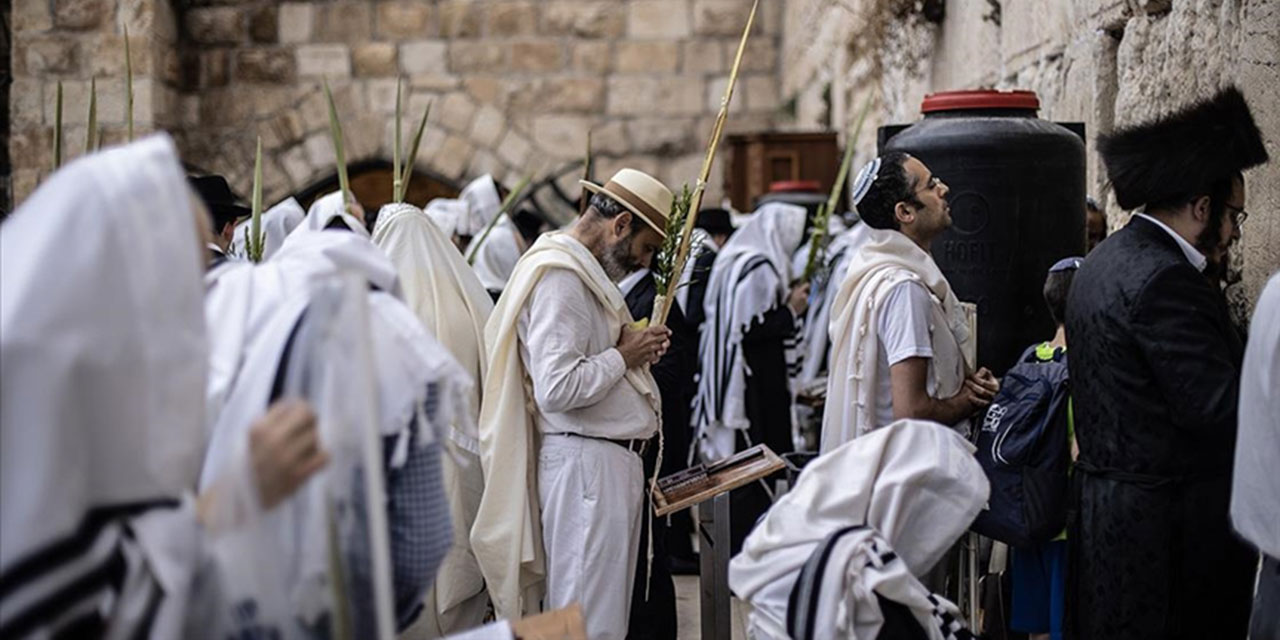 İşgalci İsrail'in bayramı bile Müslümana eziyet
