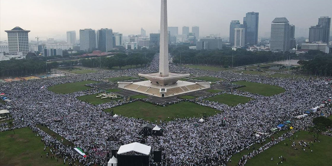 Endonezya'da 2 milyon kişi Filistin'e destek gösterisi düzenlendi