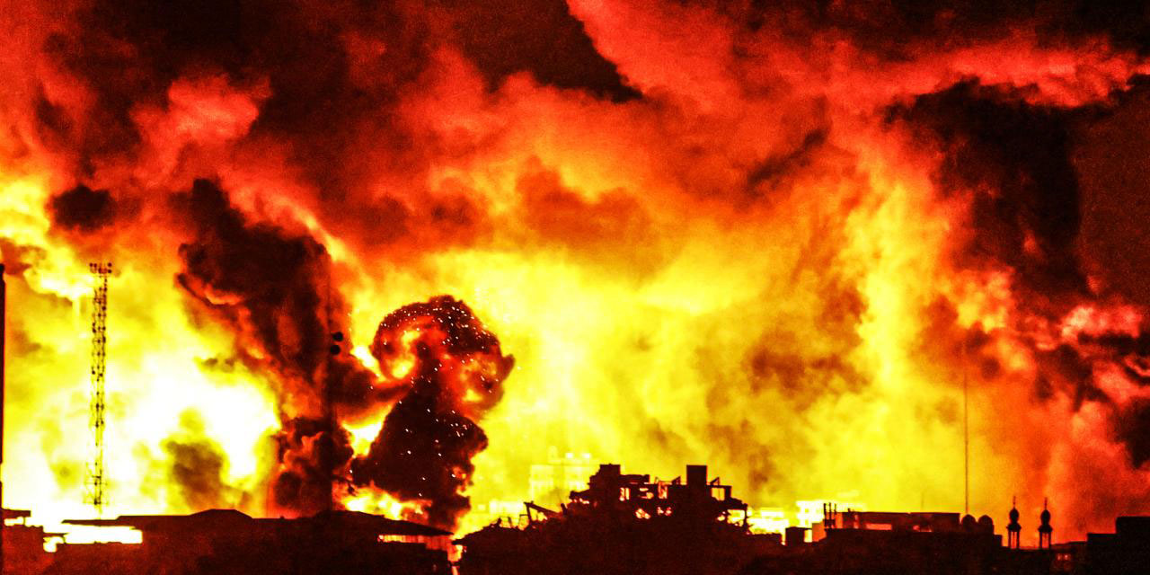 Terörist israil sabaha kadar Gazzeli sivilleri bombaladı