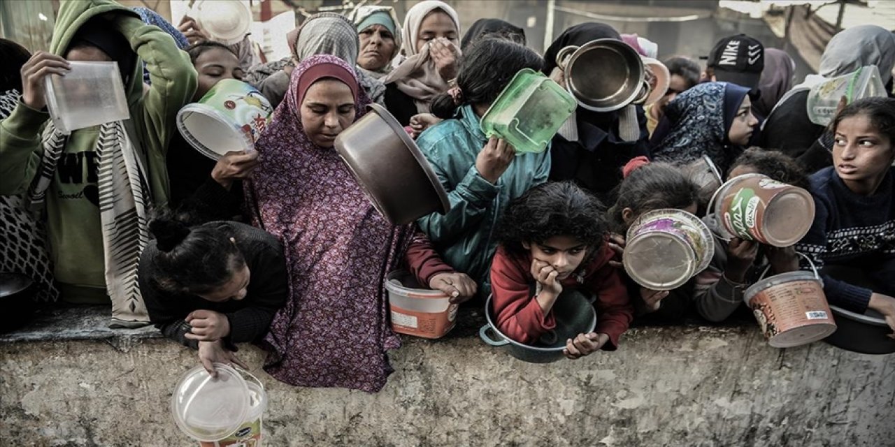 Gazze'nin kuzeyi bir tas yemeğe muhtaç: Bir litre suyu 6 kişi 2 günde içiyoruz
