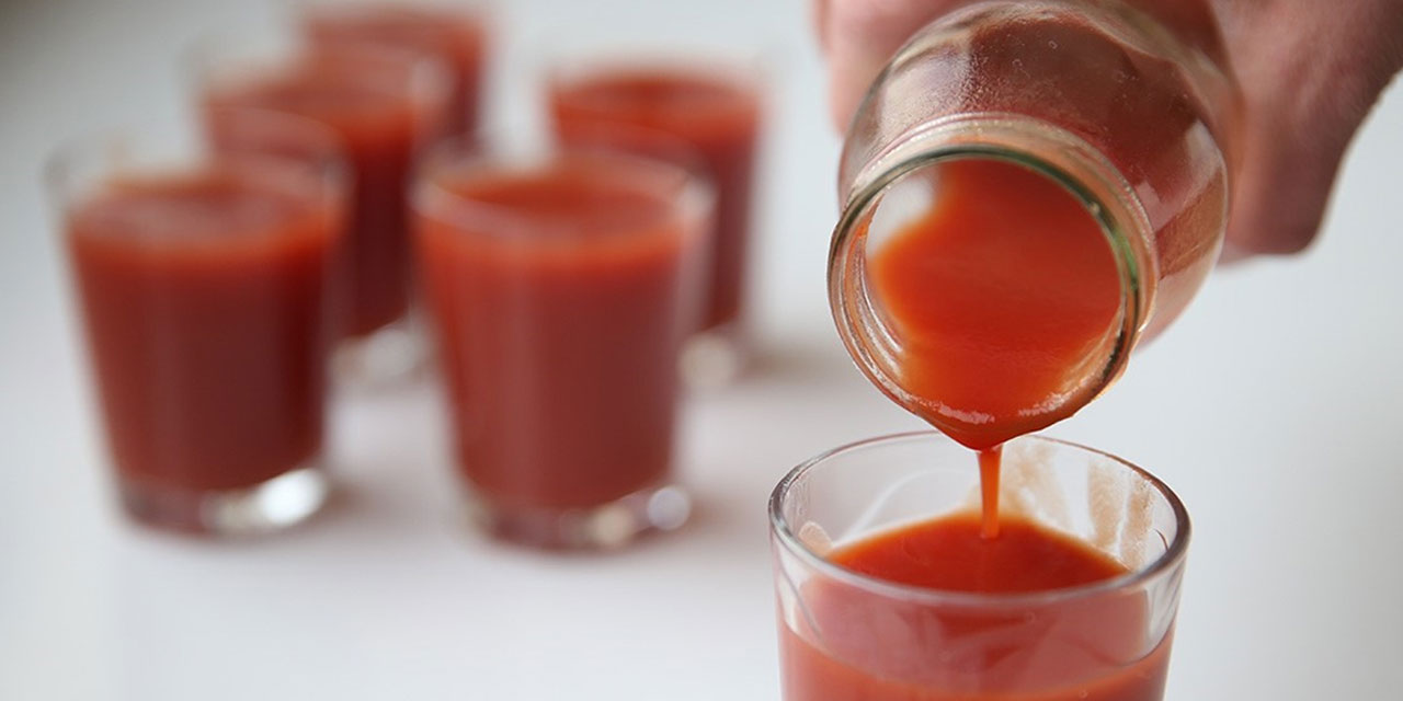 Araştırma: Kainat eczanesinden domates suyu tifo hastalığına şifa