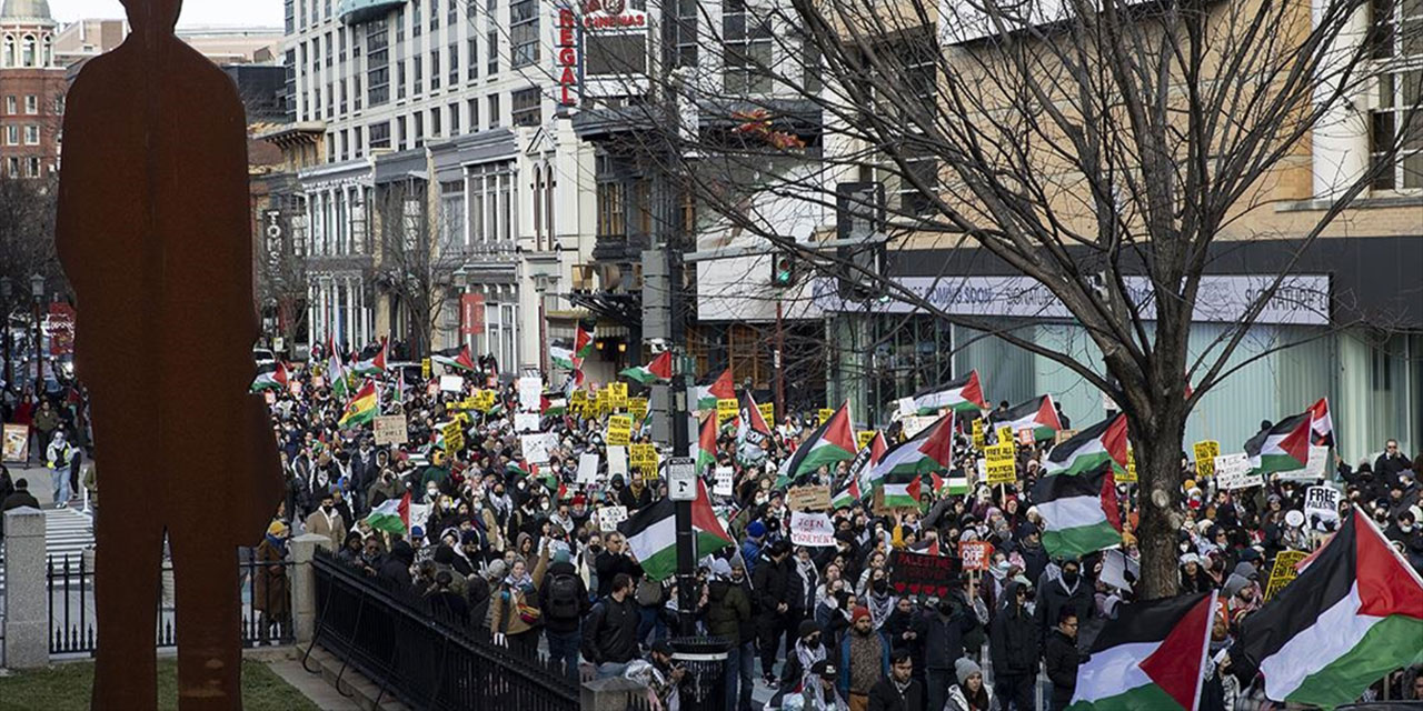 Washington'da binlerce kişi dondurucu soğuğa rağmen Gazze için yürüdü