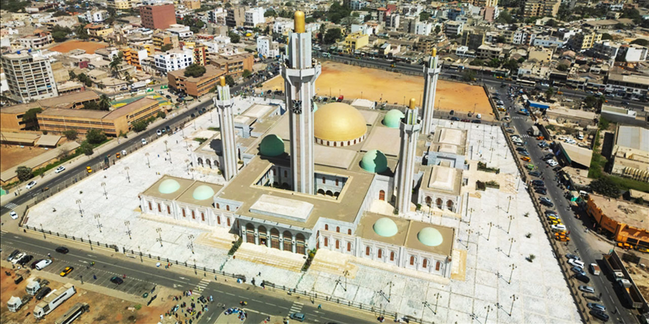 Batı Afrika'nın en büyük camisi: Mescid-i Nebevi ve Kudüs etkisi