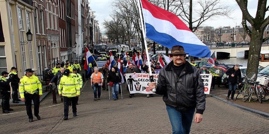 Hollanda'da tüm Covid-19 kısıtlamaları kaldırılıyor: Sadece el yıkama ve hijyen yeterli