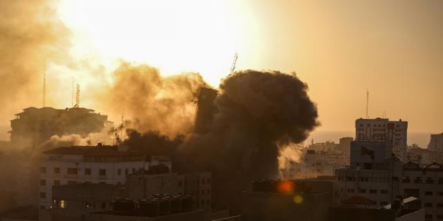 İşgalci İsrail uçakları Gazze Şeridi'ne hava saldırısı düzenledi