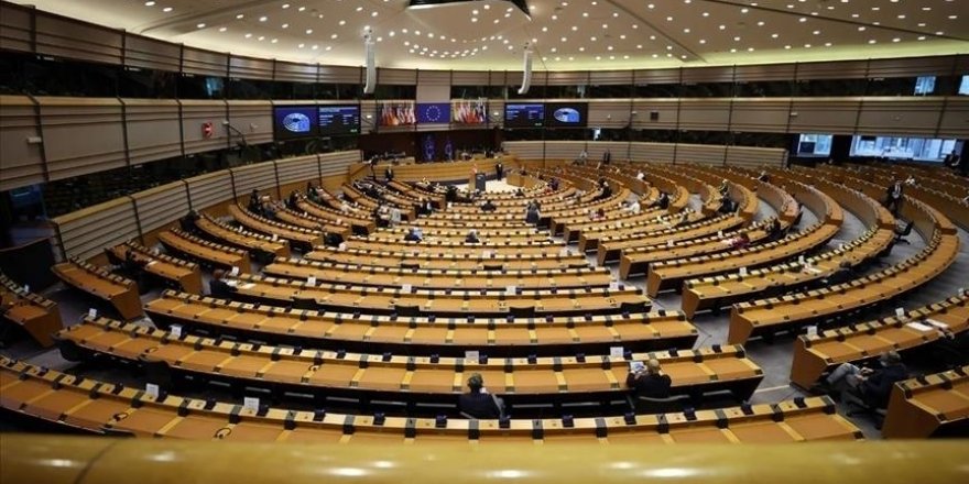 Avrupa Parlamentosu dijital platformlara katı kurallar getirecek