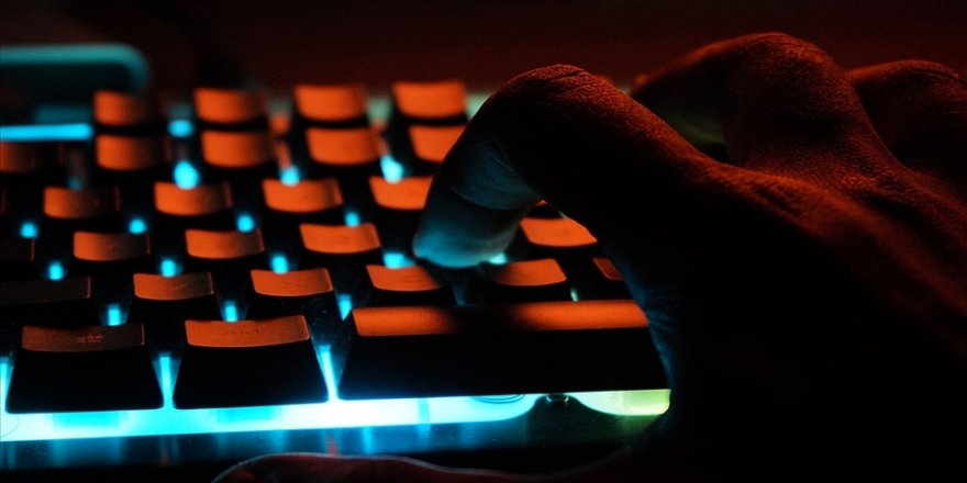 Siber zorbalığa giren suç eylemleri: Aşağılama, linç, tehdit