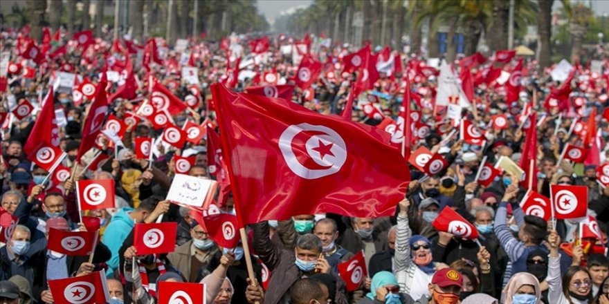 Tunus’ta tırmanan toplumsal krizde Cumhurbaşkanı Said yönetiminin etkisi tartışılıyor