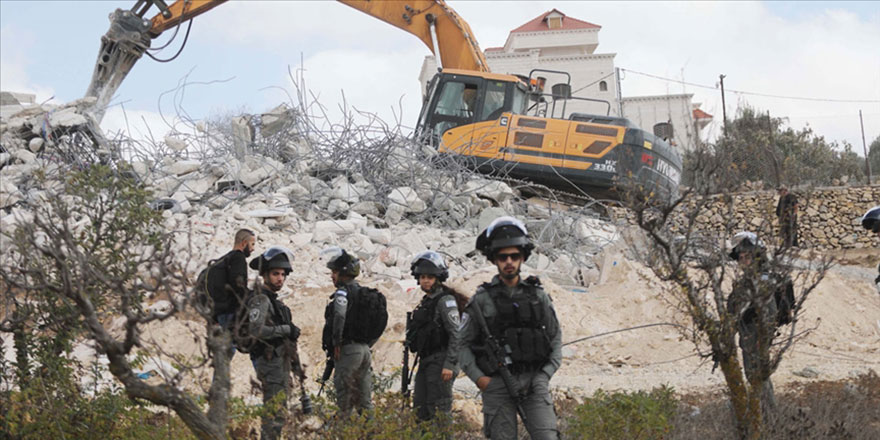İşgalci İsrail, Kudüs'te Filistinlilere ait 3 evi yıktı