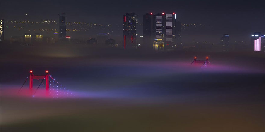 İstanbul'da sis manzarası