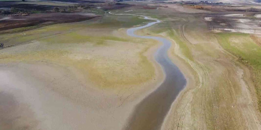 Sazlıdere Barajı dereye döndü: Su seviyesi yüzde 20 'ye düştü