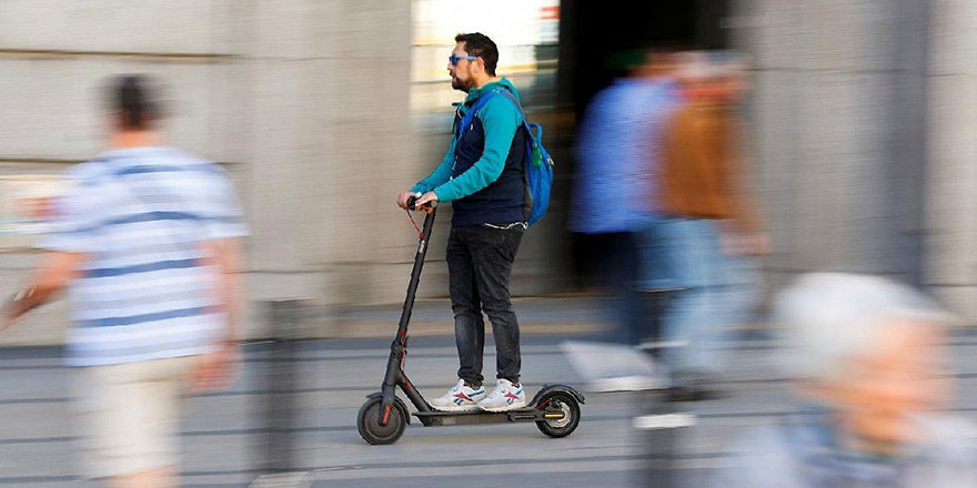Londra'da elektrikli scooterlar yasaklanıyor