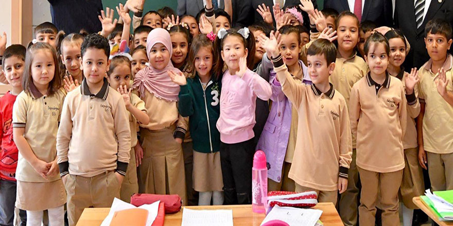 İstanbul'daki ilkokulda 29 farklı milletten öğrenci var