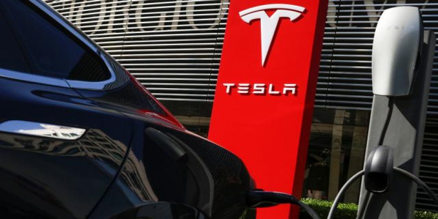 Tesla 817 bin aracı emniyet kemeri sesli uyarı sistemi hatası nedeniyle geri çağıracak