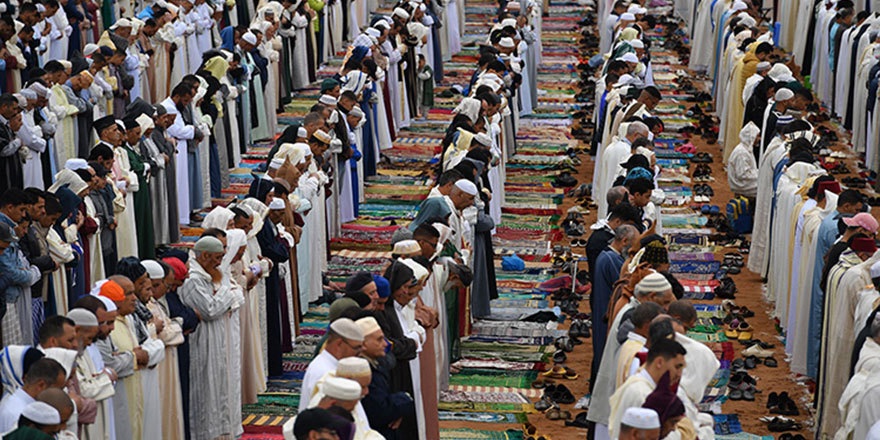 Arap ülkelerindeki milyonlarca Müslüman bayram namazında Mescid-i Aksa'yı unutmadı