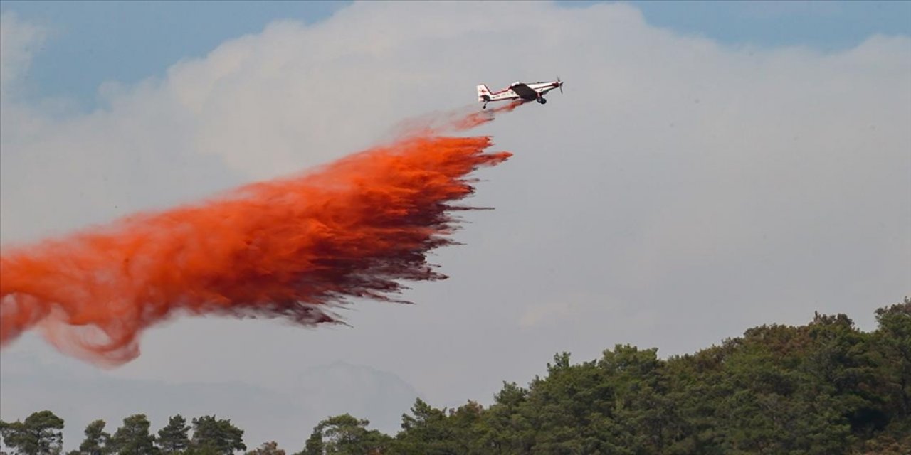 Yangın uçaklarından atılan suyun rengi neden kırmızı?