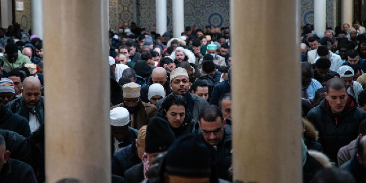Fransa hükümetinden ramazanda camilerin güvenliğini sağlama talimatı
