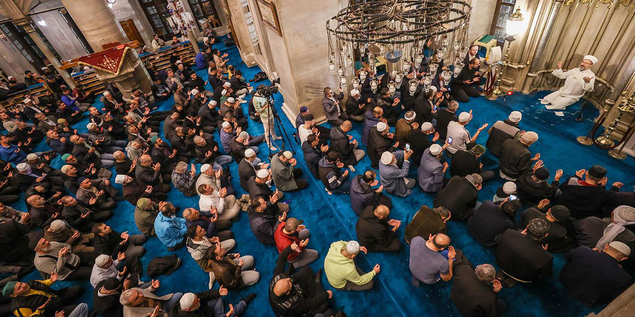 Eyüp Sultan Camii'nde Filistin duası