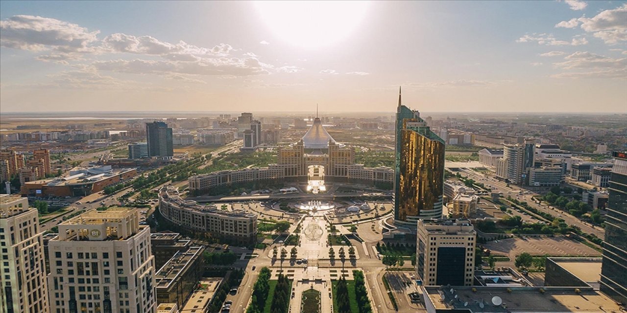 Kazakistan'ın başkenti Nur Sultan'dan tekrar Astana'ya döndü