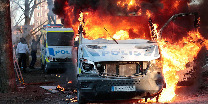 İsveç hükümeti, Kuran yakma olaylarının arkasında 'yabancı güçler' olduğundan şüpheleniyor