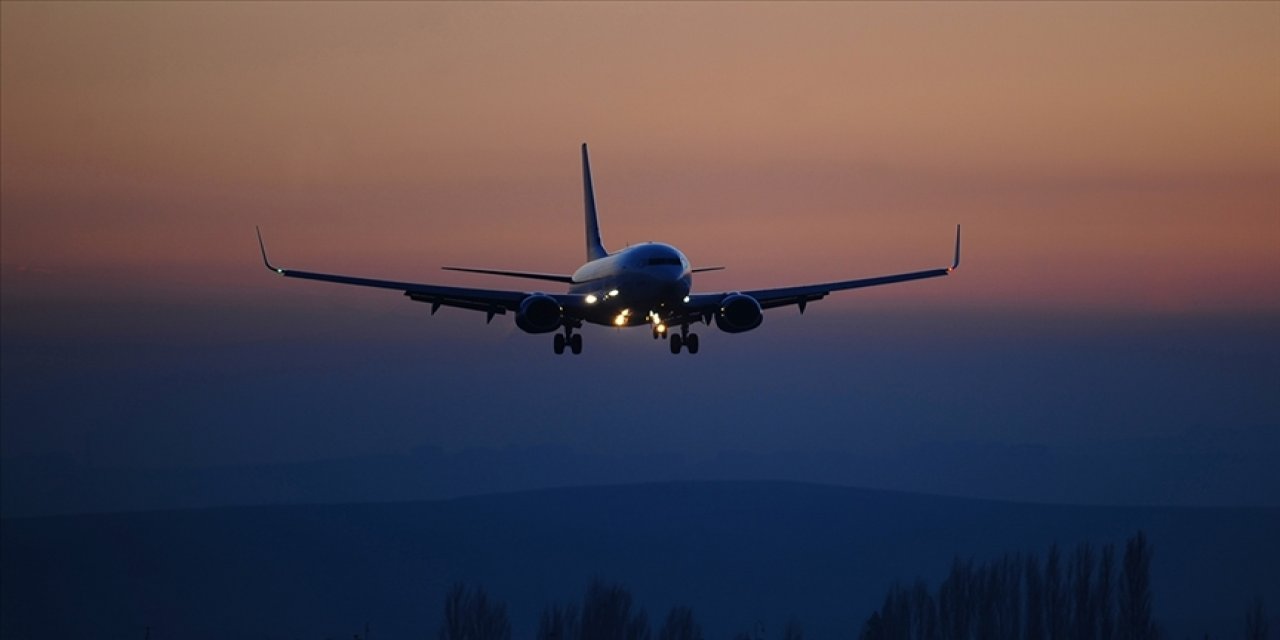Şehit ve gazi yakınları ile gazilerin uçak biletleri yüzde 50 indirimli olacak